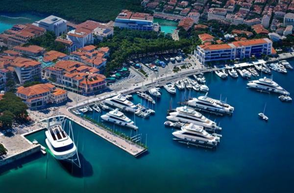 Яхт-клуб Porto Montenegro фото
