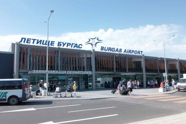 Аэропорт Бургаса фото