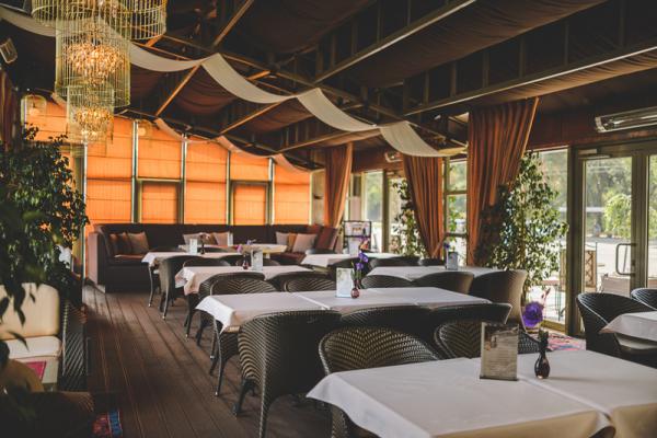 Coast Restaurant & Lounge фото