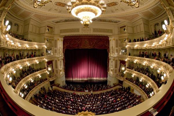Дрезденская государственная опера фото