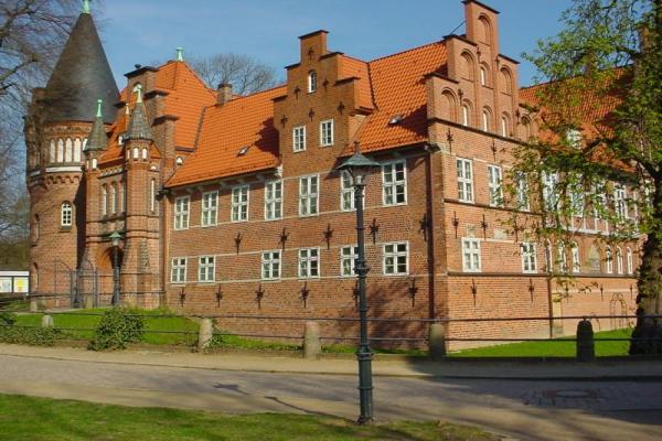 Замок Бергедорф фото