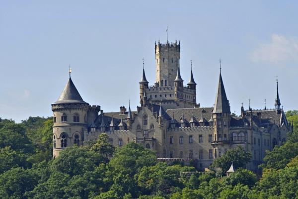 Замок Мариенбург фото