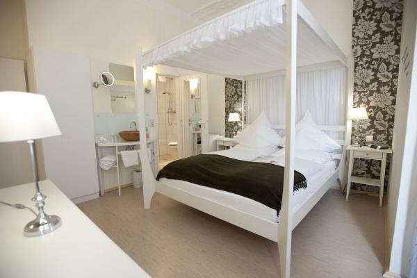 Park-Hotel Bilm im Gluck фото