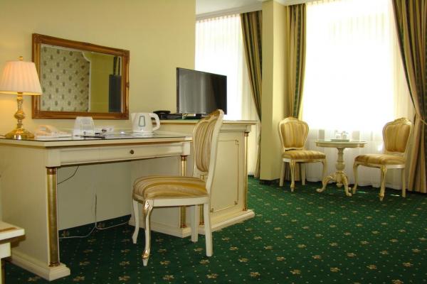 Hotel Saint Petersburg фото