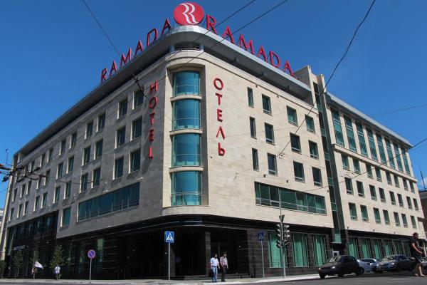 Ramada Kazan City Center фото