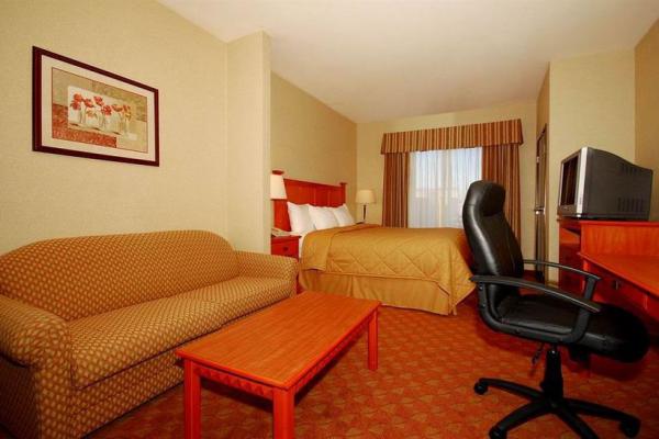 Отель Comfort Inn North фото