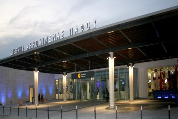 Аэропорт Пафоса фото