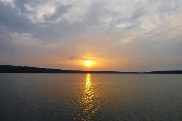 Озеро Тамбукан фото