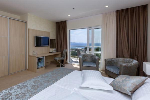 Hotel Fanat фото