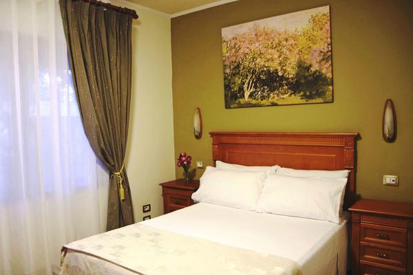 Отель Hotel Millennium фото