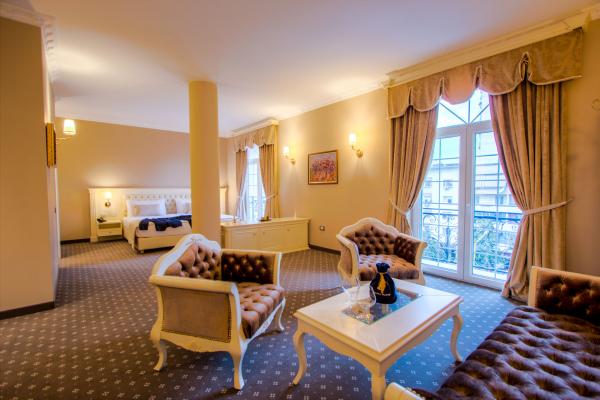 Номер в отеле Lot Boutique Hotel фото