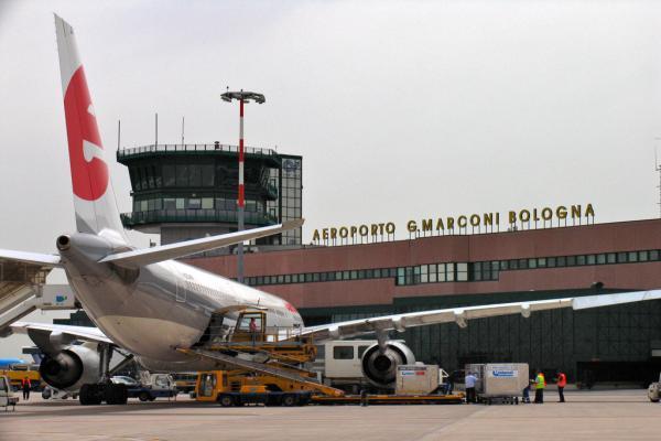 Аэропорт Болоньи имени Гульельмо Маркони фото