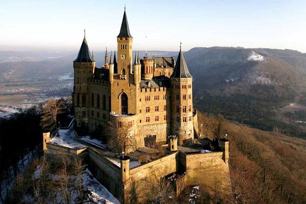 Замок Гогенцоллерн фото