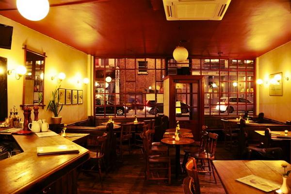 Albertine Cafe & Bar фото