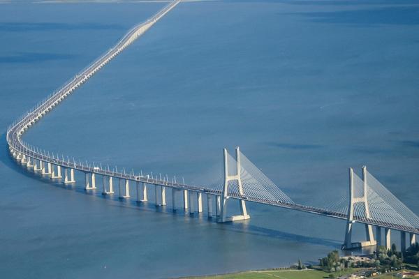 Мост Vasco da Gama (