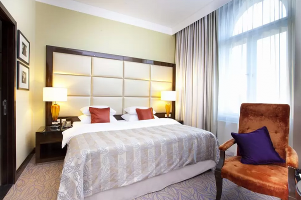 Hotel Kings Court фото
