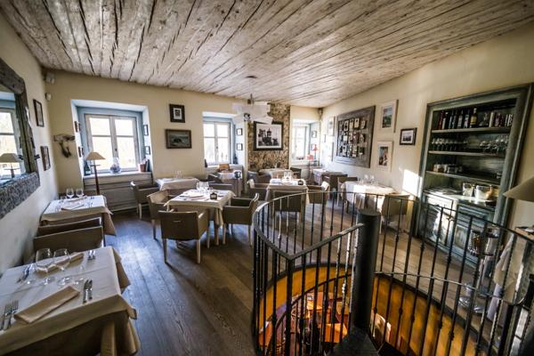 Le Petit Cafe фото