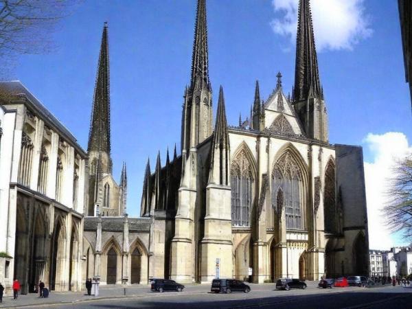 Кафедральный собор Сен-Андре в Бордо фото