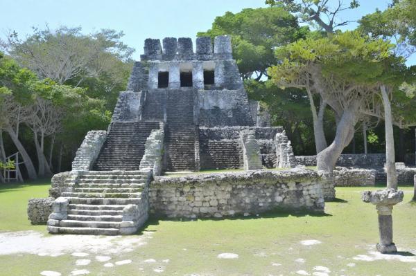 Древний город майя Эль-Меко фото