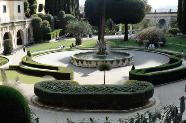 Парк “Вилла Беллини” в Катании фото