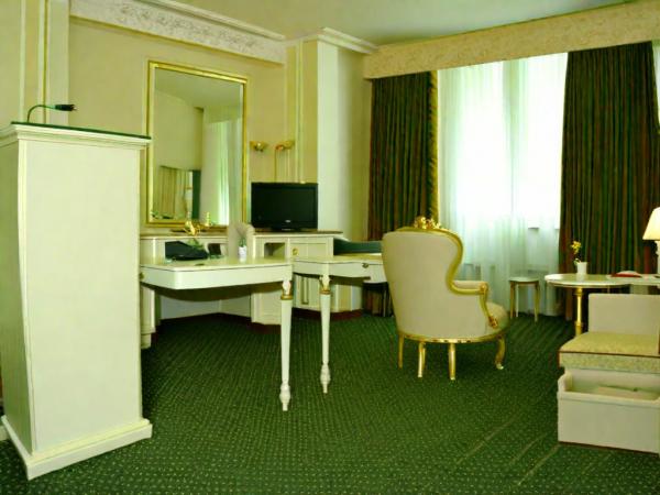 Hotel Saint Petersburg фото
