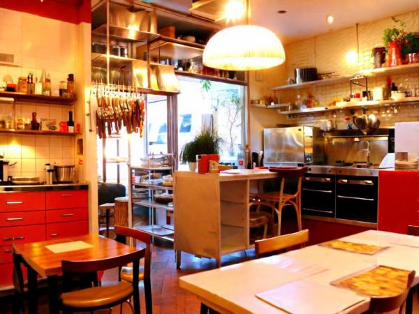 Le Kitchen Cafe фото