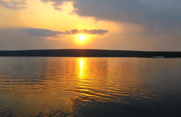 Озеро Тамбукан фото