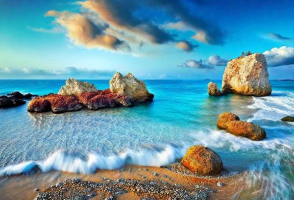 Скала Афродиты и пляж на Пафосе