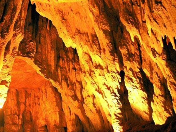 Скельская пещера фото