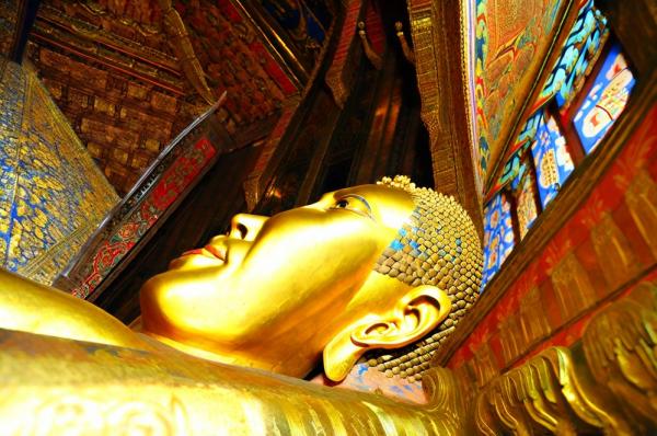 Храм лежащего Будды фото